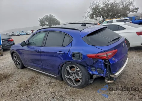 2022 Alfa Romeo Stelvio Ti z USA, uszkodzony, nr VIN ZASPAKBN9N7D39605